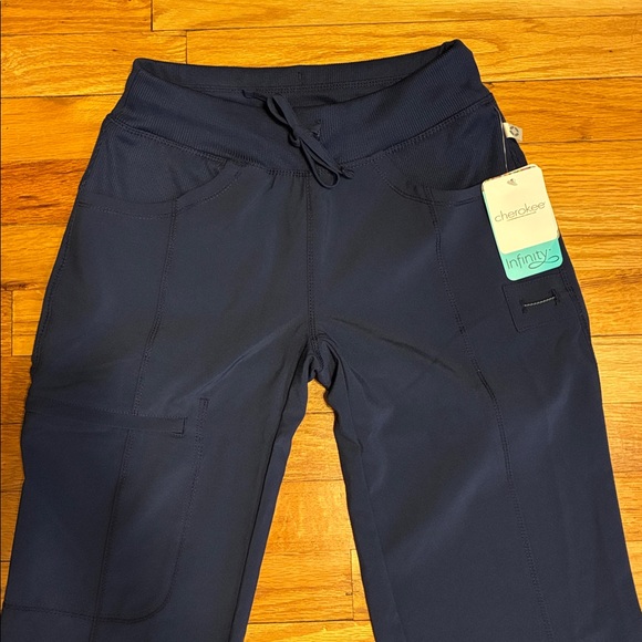 Cherokee infinity scrub pants - Picture 2 of 5